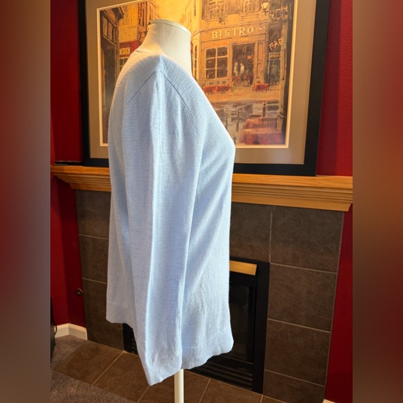 Loft light blue floral embroidered sweater - Picture 3 of 10